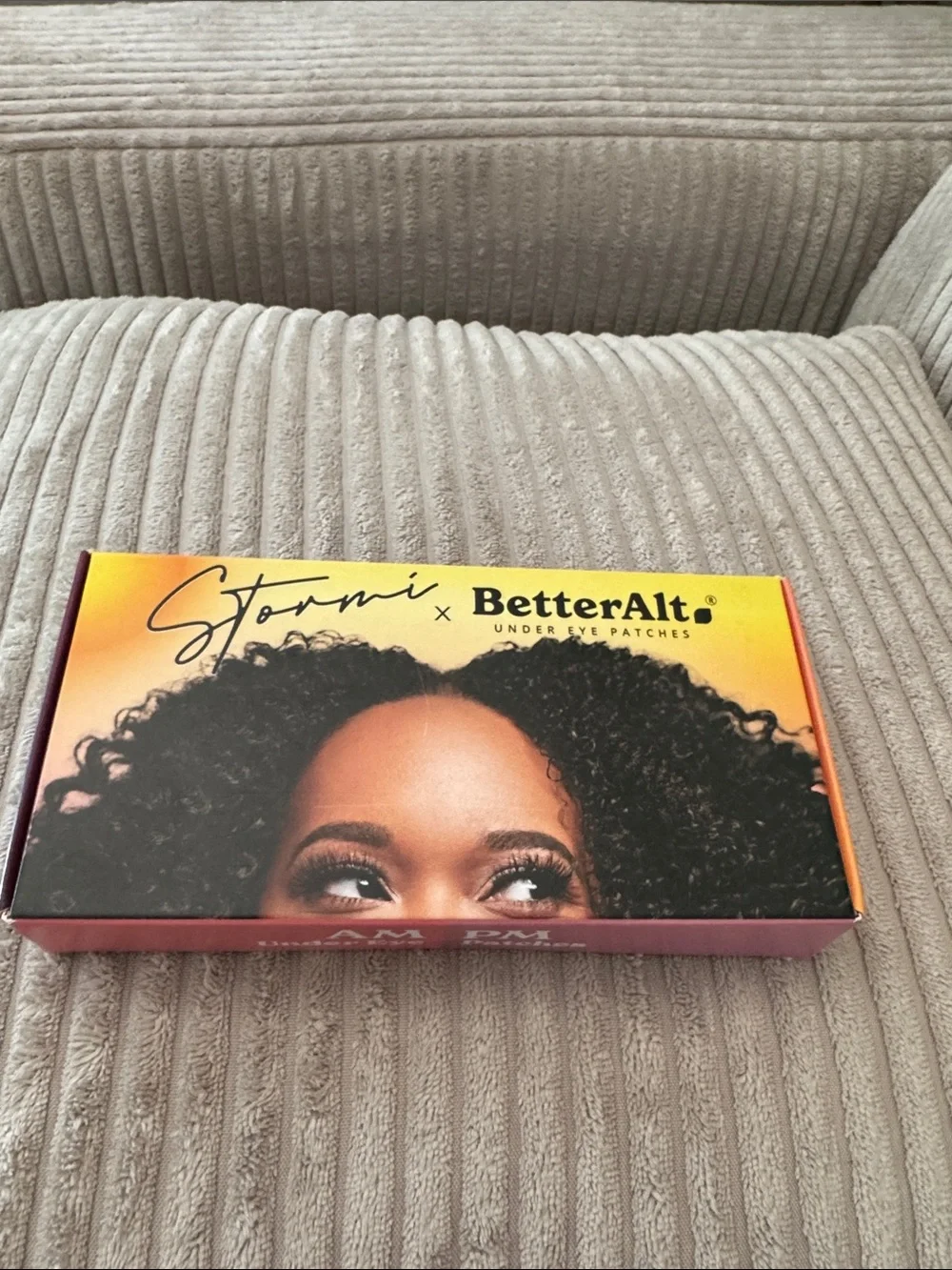 x Stormi Under Eye Patches - Pink Packaging